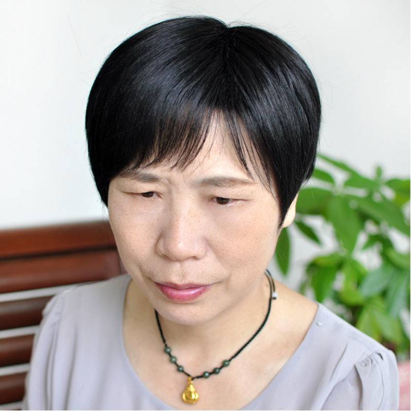 Middle -aged and elderly wigs full of women's full head, realistic mother, grandma round face fake hair, short hair, 50 -year -old cover white hair