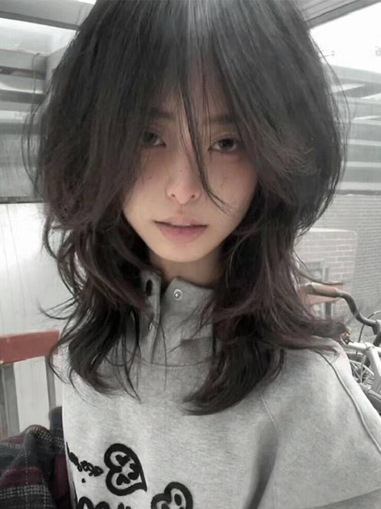 The catfish head wig Men's short hair fashion trend Japanese handsome wolf tail fluffy natural men and women universal full header