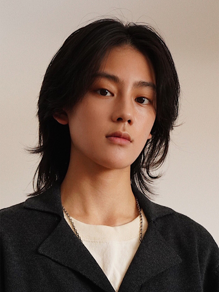 Wolf Tail Wig Men Short Hair Takuya Takuya Takuya Takuya Same Wigs Handsome Divided Bangs Real -breathable Full Set