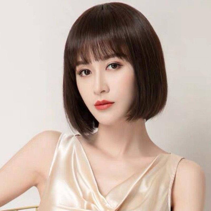 Female bobo short straight hair 2021 new fashion fluffy and oblique bangs repair face, natural full head wig