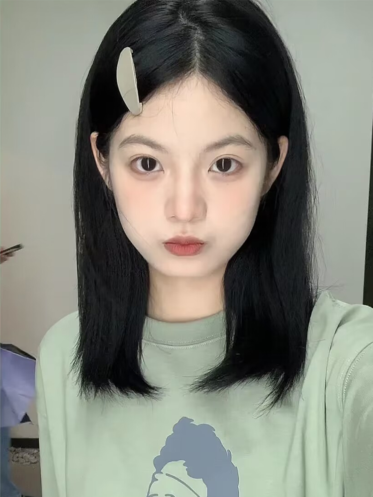 Mid -section of wigs, long hair, natural daily cute students, round face reduction simulation of the clavicle hair full wig