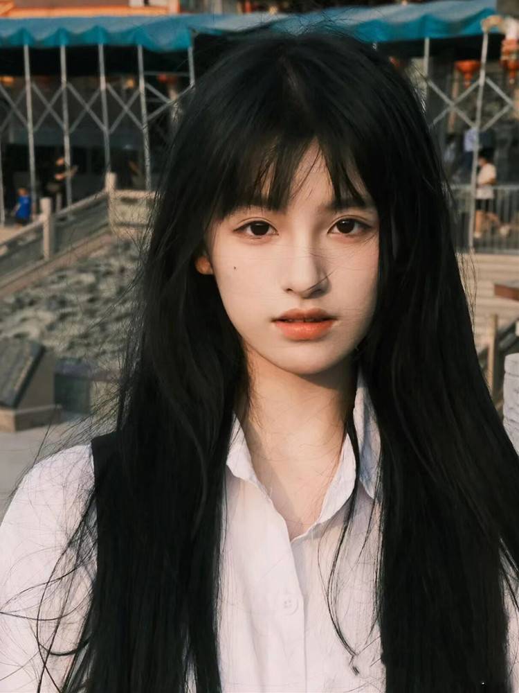 Wig female long hair is naturally realistic full -headed full -headed face repair age -reducing Korean new black long straight hair full wig