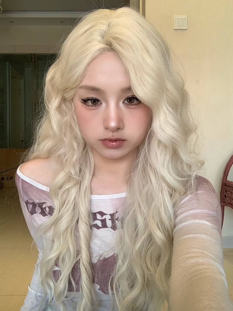 Pepper -Golden Wool roll in front of the lace European and American wind curly hair everyday lolita full header