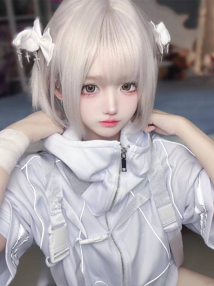 Wig female short hair Summer fashion reduction Japanese simulation net red same wave head air bangs full set