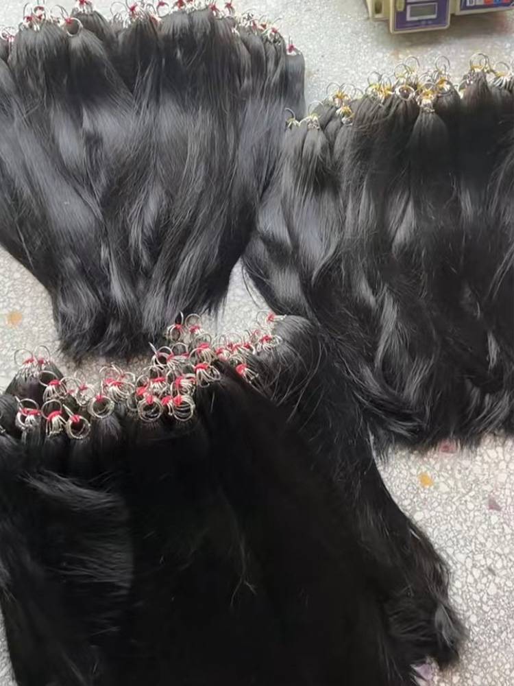 Three wholesale thickened micro -weaving feather feathers and hairless feathers.