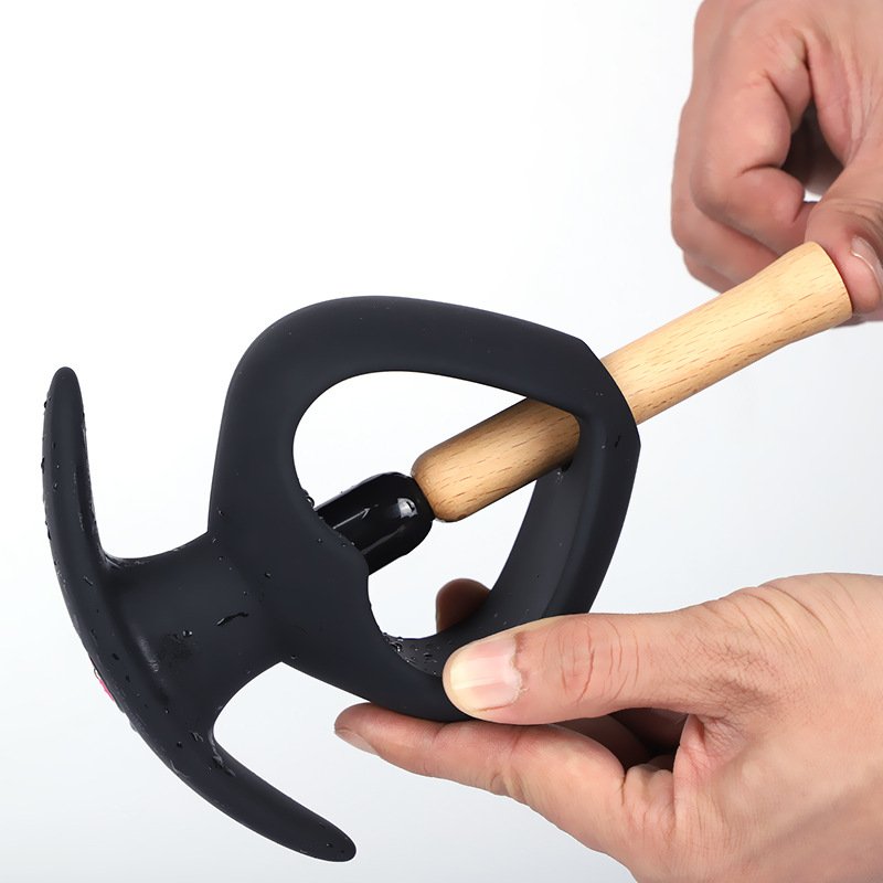New Heart Hollow Rear Anal Plug Black Peep Vagina for Men and Women Vibrating Tail Butt Plug Enema Cleaning Dilator Sex Supplies