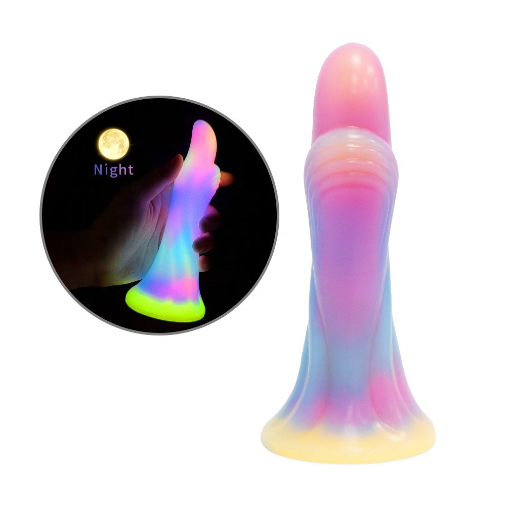 High Quality Latest Japanese Luminous Light Sexual Sexy Wearable Woman Silicone Women Dildo with Strong Suction
