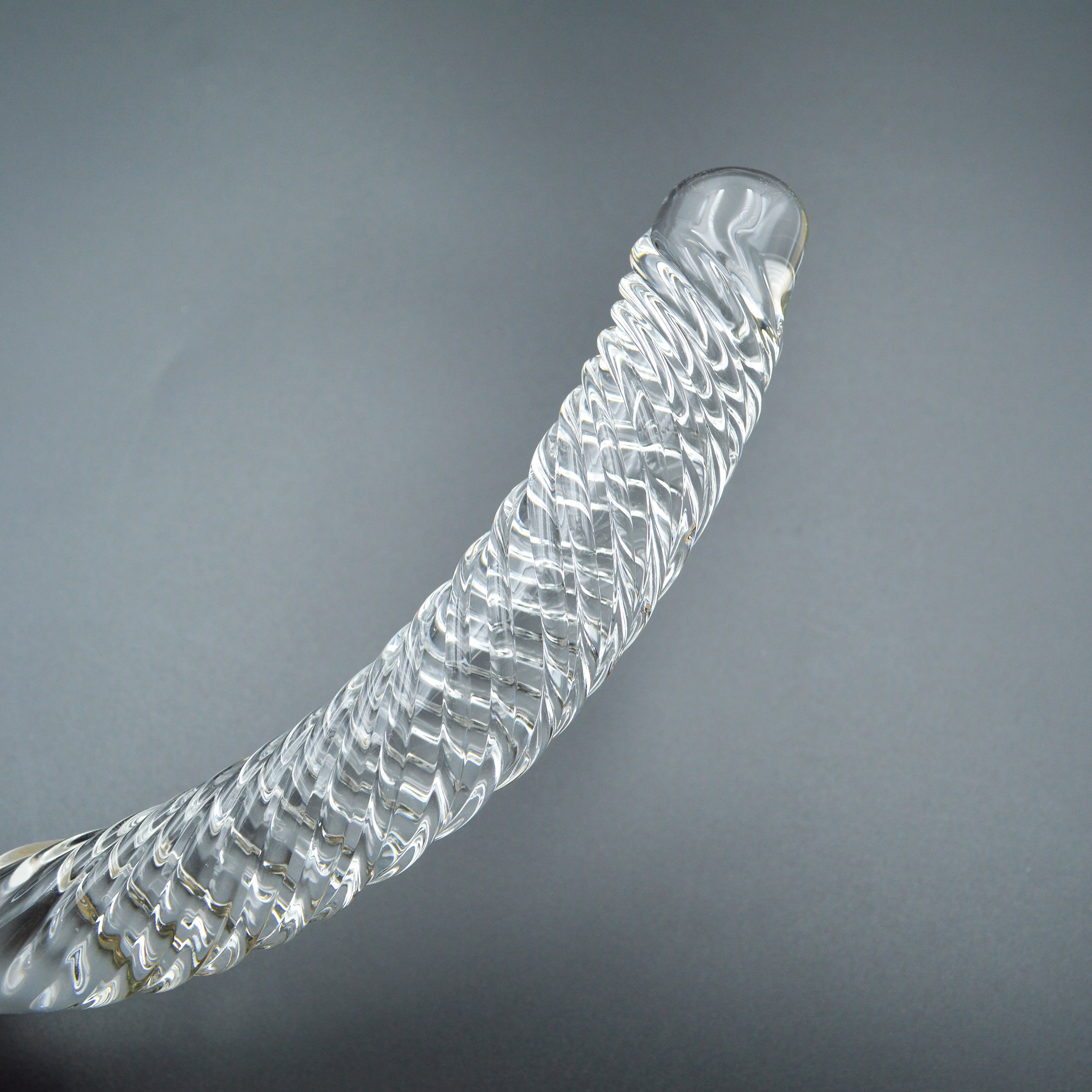 Crystal Glass Pleasure Wand Dildo Penis Smooth Glider Curved Glass Clear for G-spot Stimulation