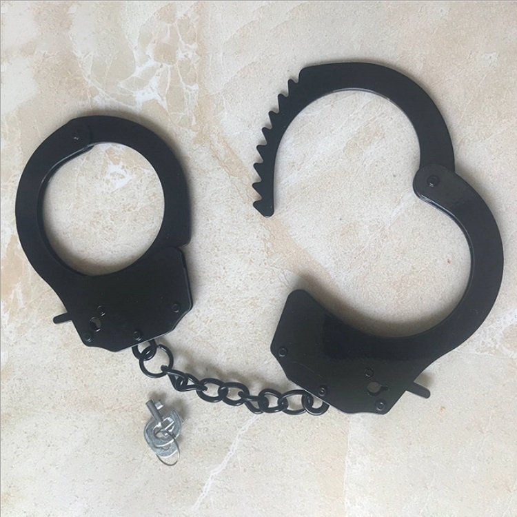 BDSM Bondage Silver Metal Hand Cuff, Iron Metal Wrist Cuffs for Adult Sex Play Game