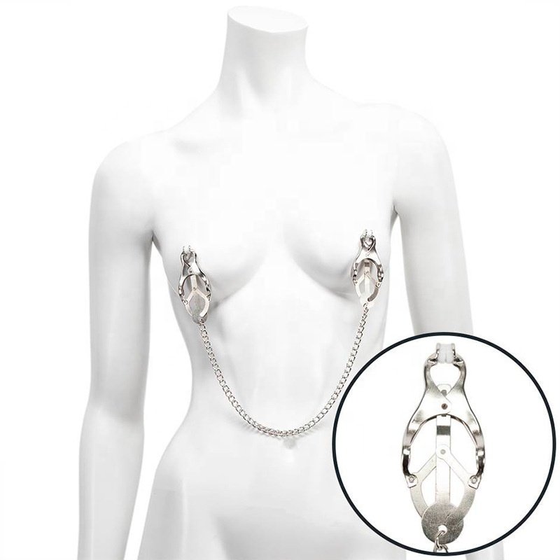 Roleplay BDSM Bondage Gear Nipple Clamp Sex Restraint Breast Clamps Decoration Chain linked Clover Clamps for Fun Play times