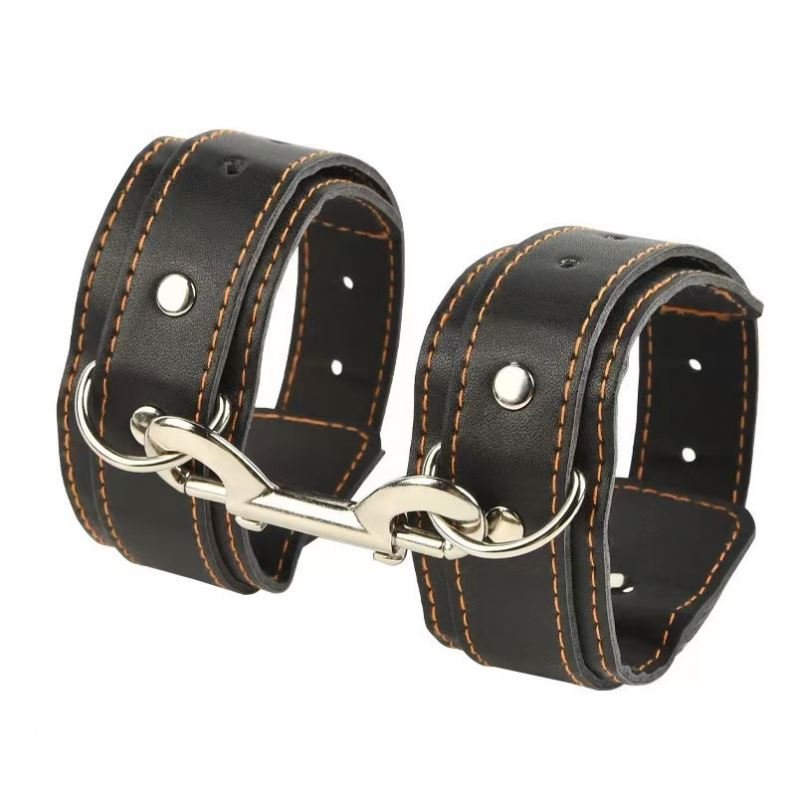 Leather Bondage Restraint Gear With Stainless Steel Anal Plug Mouth Gag Handcuffs Ass Intruder Butt Plug For Adult