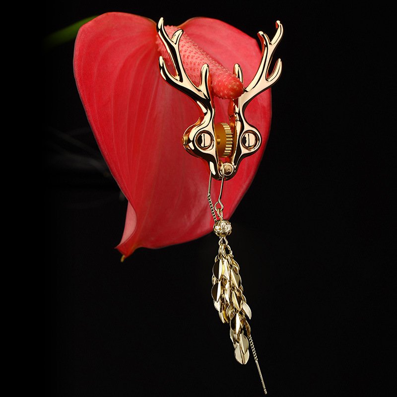 Hot Selling 18+ Female Nipple Clamps Adult Women's Bondage Gear Sex Toys Gold Stag Nipple Clamps Leather Bdsm Toys For Women