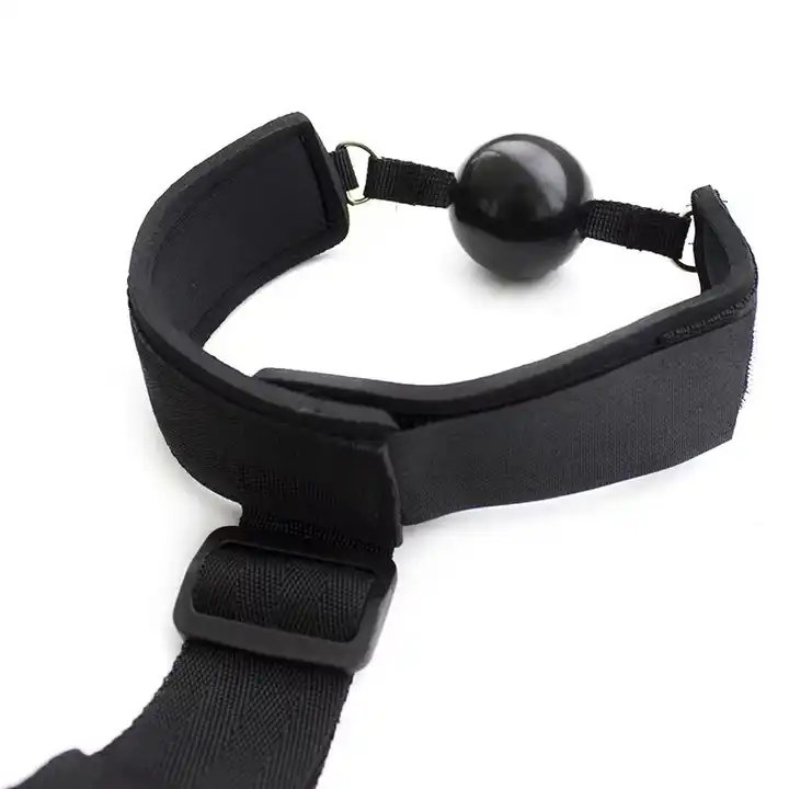 Hot Selling SM Kit Adult Sex Bondage Restraints BDSM Ball Mouth Gag with Leather Handcuffs