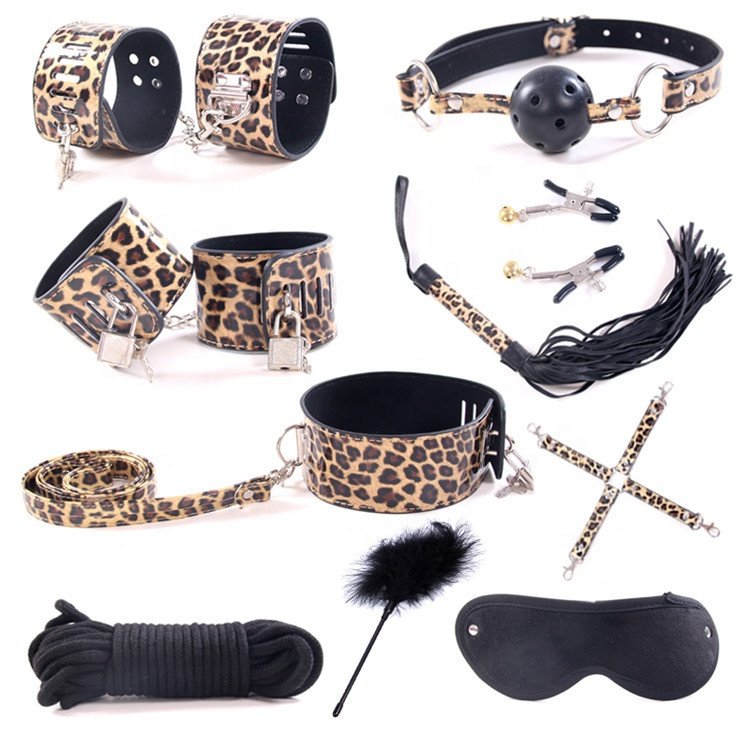 Fast Shipping Bondage Gears Bdsm Sex Toys 10 pieces Leopard PU Leather Bsdm Sex Bondage Set with Lock Handcuffs