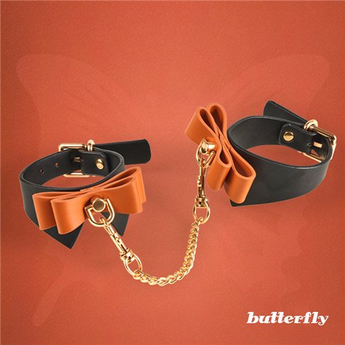 Aimitoy Wholesale BDSM Bondage Restraint Kits Flirting Couple Fetish Game Leather Spanking Paddle Sex Handcuff SM Sexual Toys