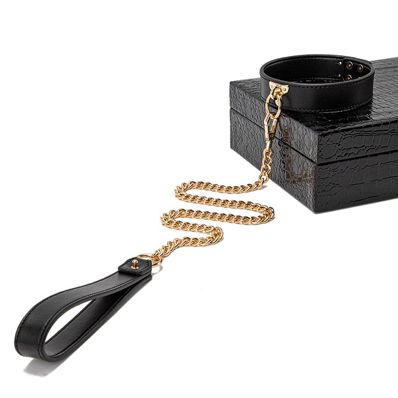 Luxury Bondage Fetish Equipment Handcuff Mask Whip Couple SM Flirting Bondage Gear PU Leather BDSM Kits Adult Sex SM