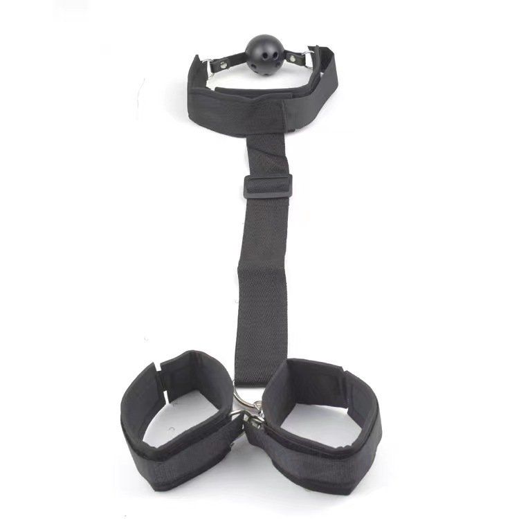 Hot Selling SM Kit Adult Sex Bondage Restraints BDSM Ball Mouth Gag with Leather Handcuffs