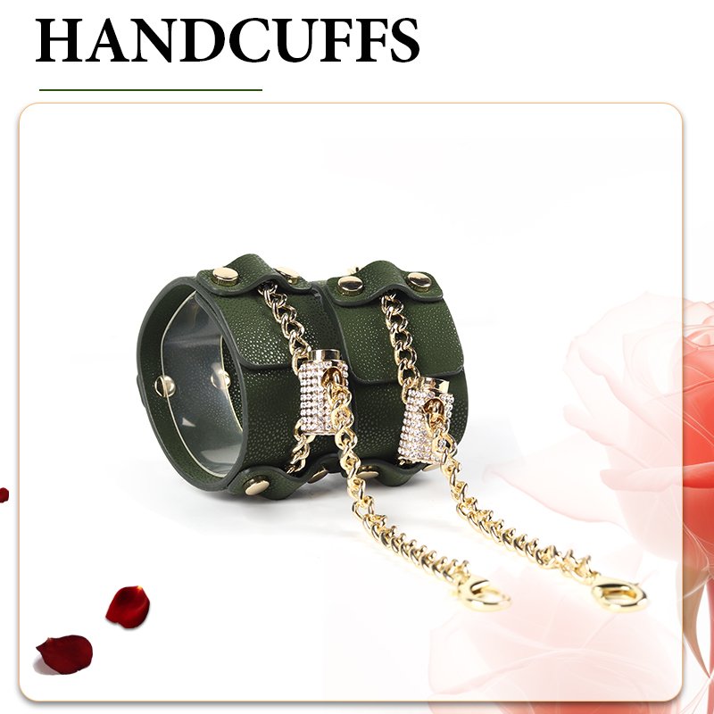 Leather Bondage Set For Luxury Lovers Restraint Kit Bondage Kit SM Leather Bdsm Leather Bondage Gear Sex Toys For Couples