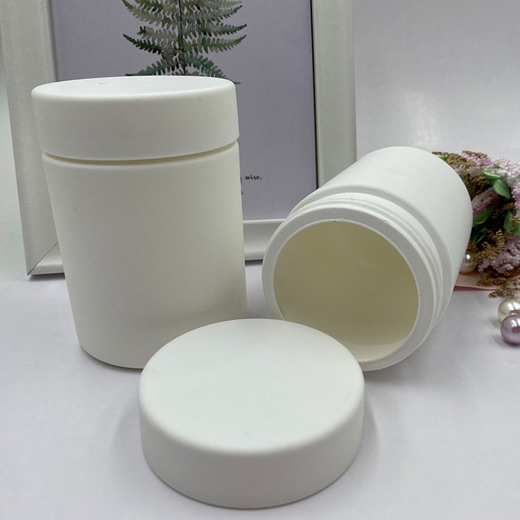 Latest Sports Nutrition Pharmaceutical Healthcare hdpe plastic vitamin supplement bottles with White Soft touch Process Jar