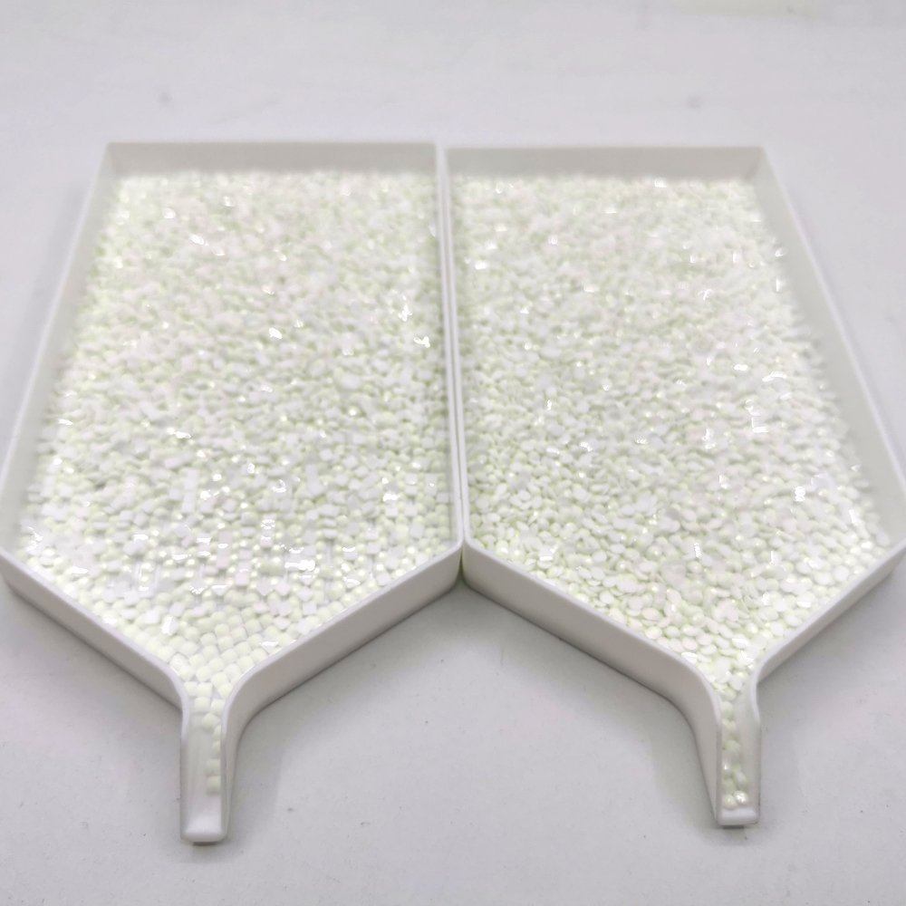 E-034 Wholesale Luminous Drills Round/square Drill New Glow In Dark Color Full Square Round Drills Resin Stone DMC 5200
