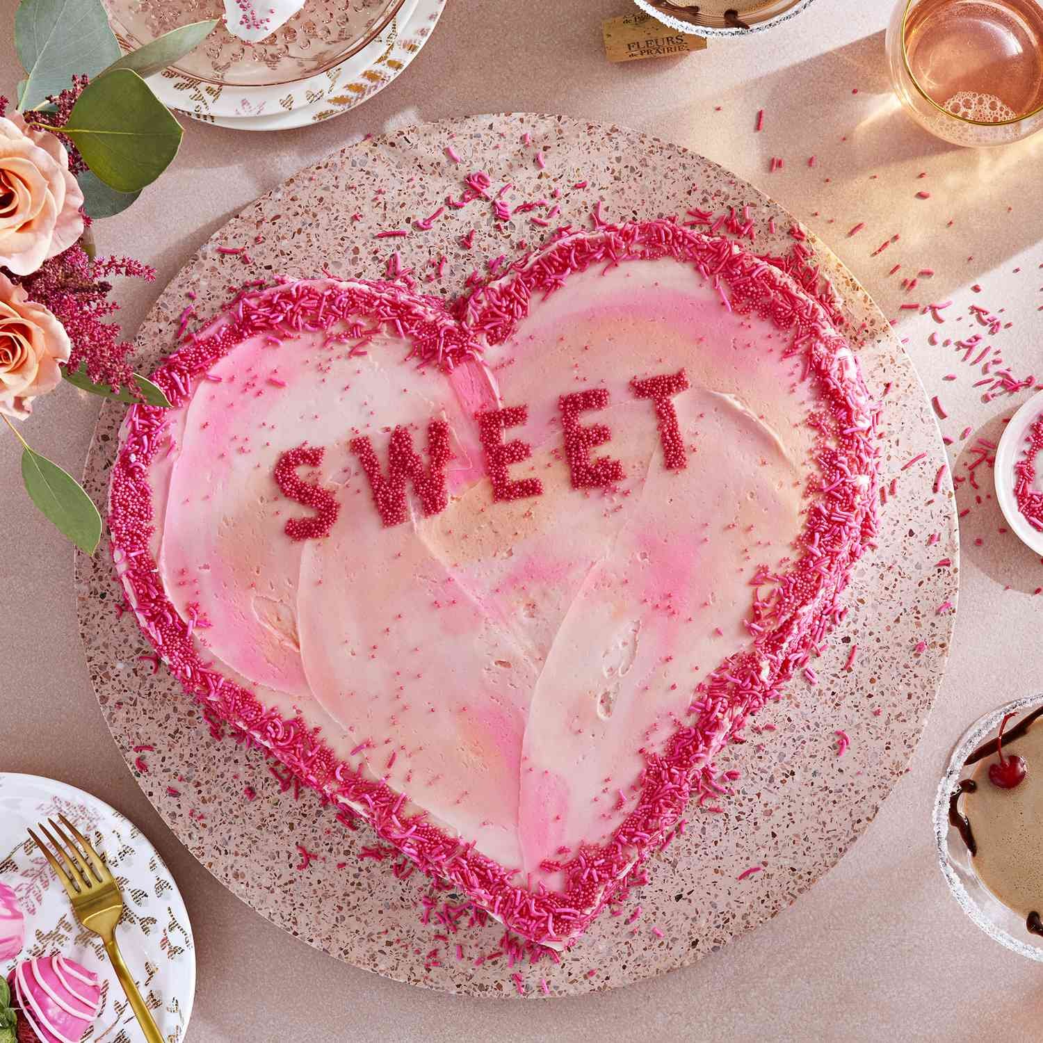 Kaibei Edible Sugar Pearls Star and Flower Edible Sprinkles Sugar Cake Decorations Wholesale for Valentine Cake Decoration