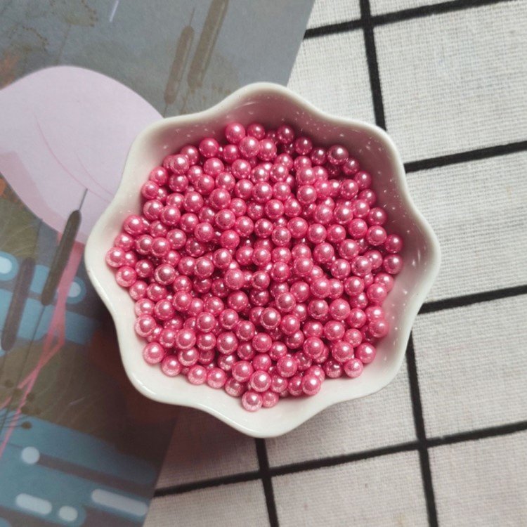 Wholesale ake decoration in btn ebdible sprinkles party event edible flakes confetti cotton candy