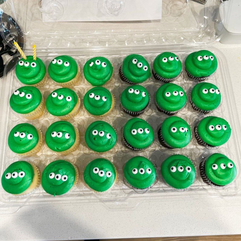 Mini edible eyes Halloween eyes for cake decoration