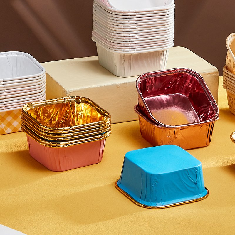 Gold Square Paper Muffin Baking Molds PE Coated Thickened Mini Cake Cups Bakery Disposable Greaseproof Cupcake Liner Gift Cases