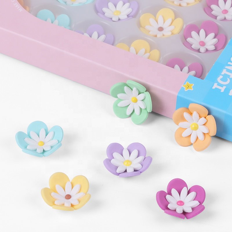 2023 New baking Supplies Wholesale Beautiful cake flowers edible cake toppers decorations for bake decorating