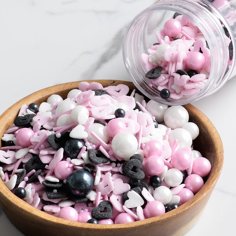 Factory direct 7 mixing color edible confetti candy rainbow tablets in 85g bottle bakery decoration ingredients