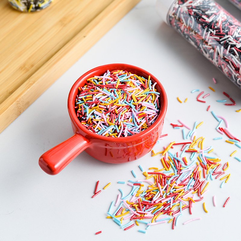 Factory direct mix color edible sugar pearl sprinkles colorful rainbow jimmies in 106g bottle for cake cupcake donut decoration