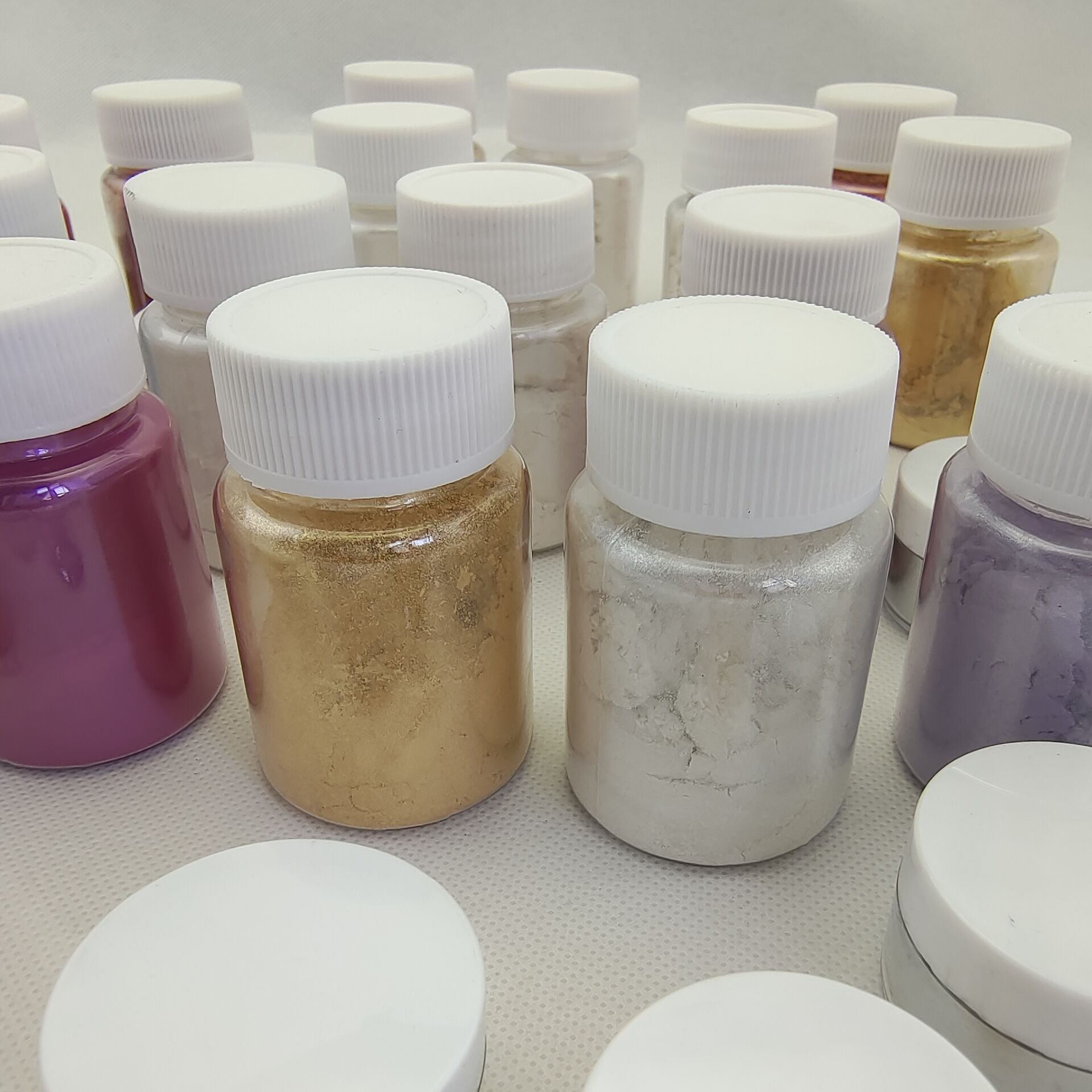 Hotsale Gold Luster Dust Edible Cake Decoration 16 Colors Available