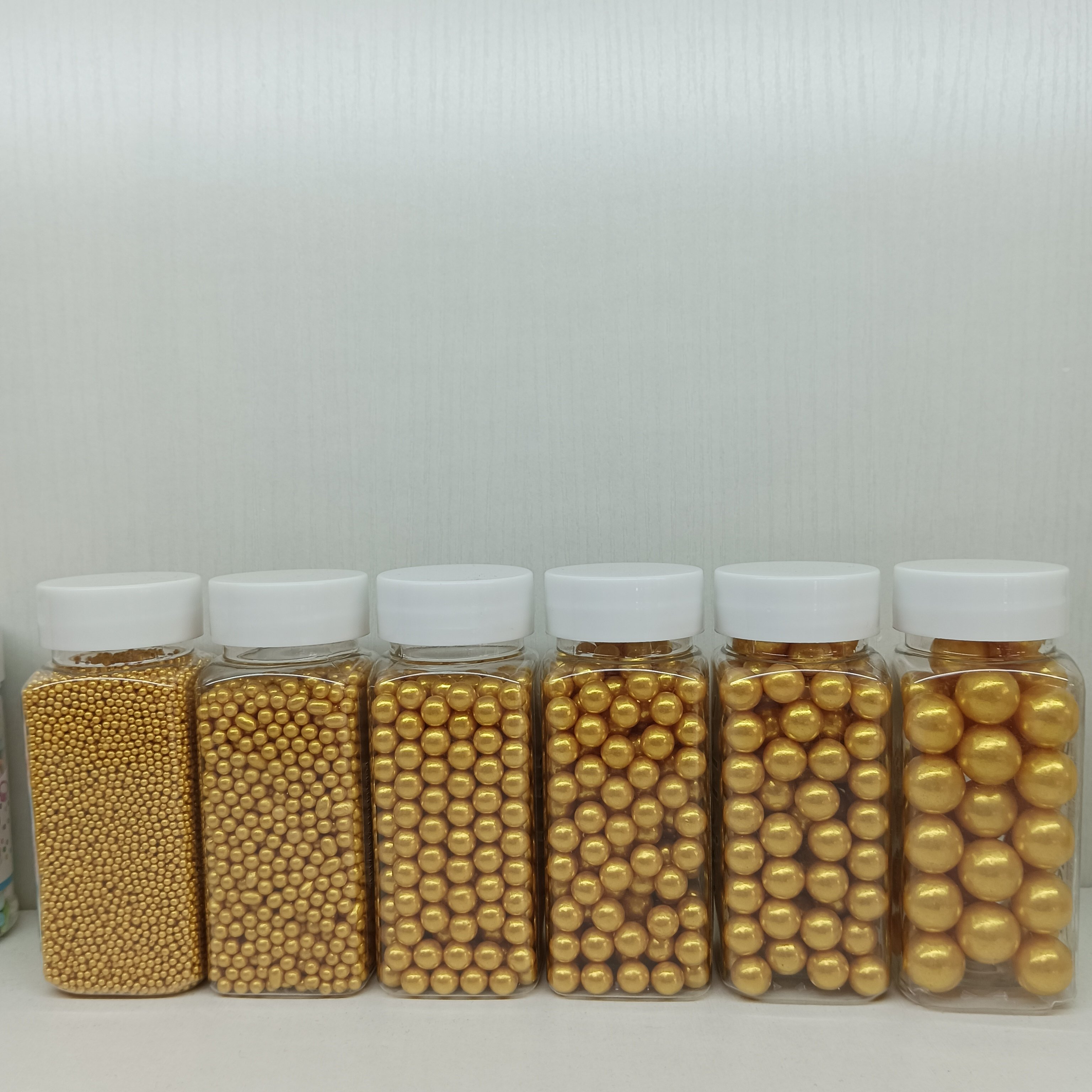Edible Golden Ball Sprinkle For Cake Baking Edible Mix Gold Sugar Bead For Holiday Cake Decoration sprinkles for cakes