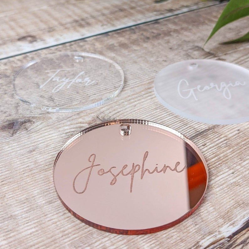 Creative Shape Wedding Mirror Acrylic Handmade Tag Engraved Text Custom Round Acrylic Place Name Tags