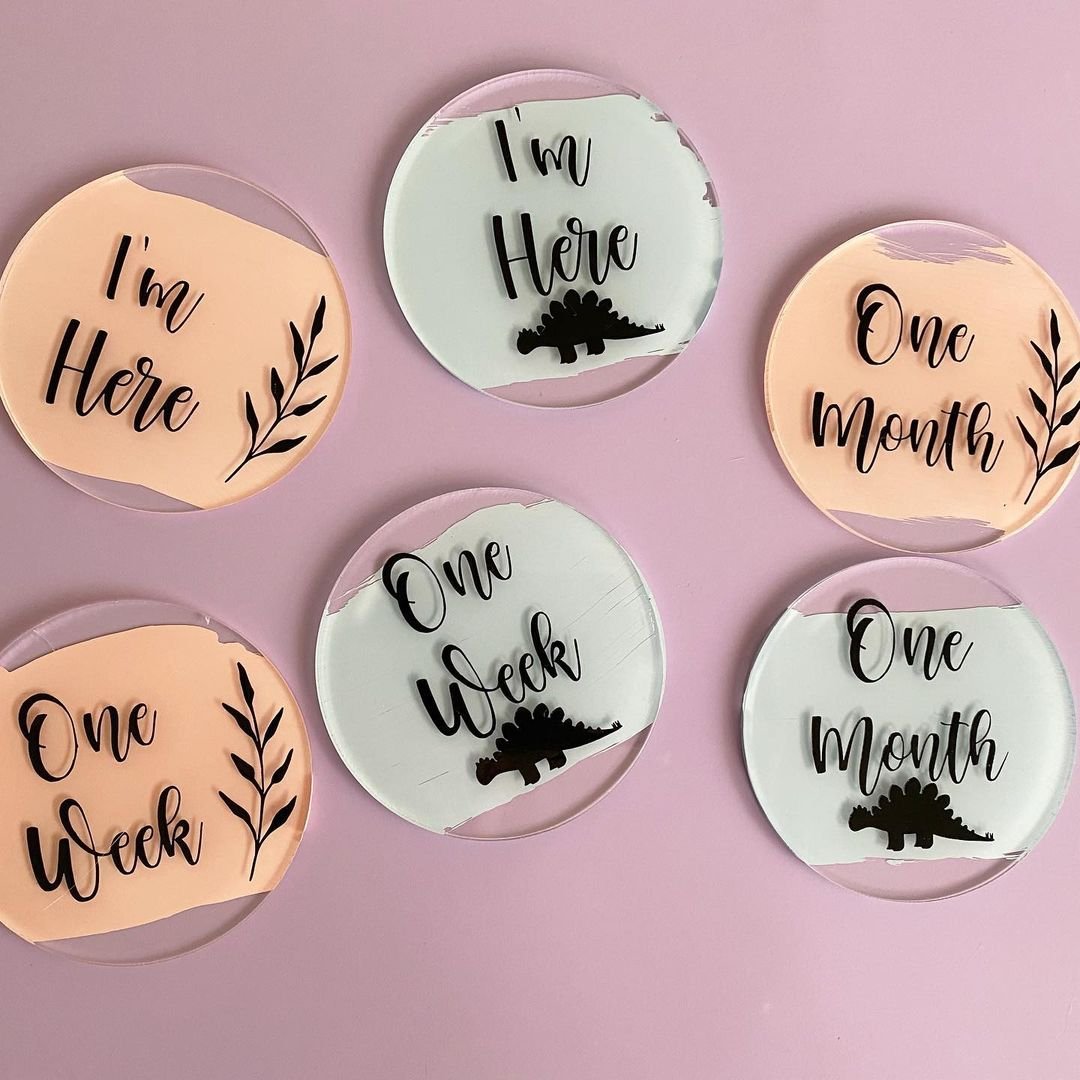 Custom wholesale baby wooden milestone pieces acrylic milestone cards gift