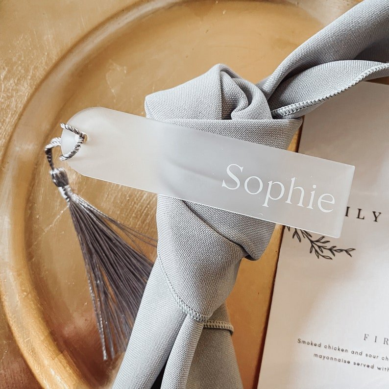 Wedding Arch Acrylic Place Cards Frosted Name Sign with Hole for Party Seat Escort Card With Tassel