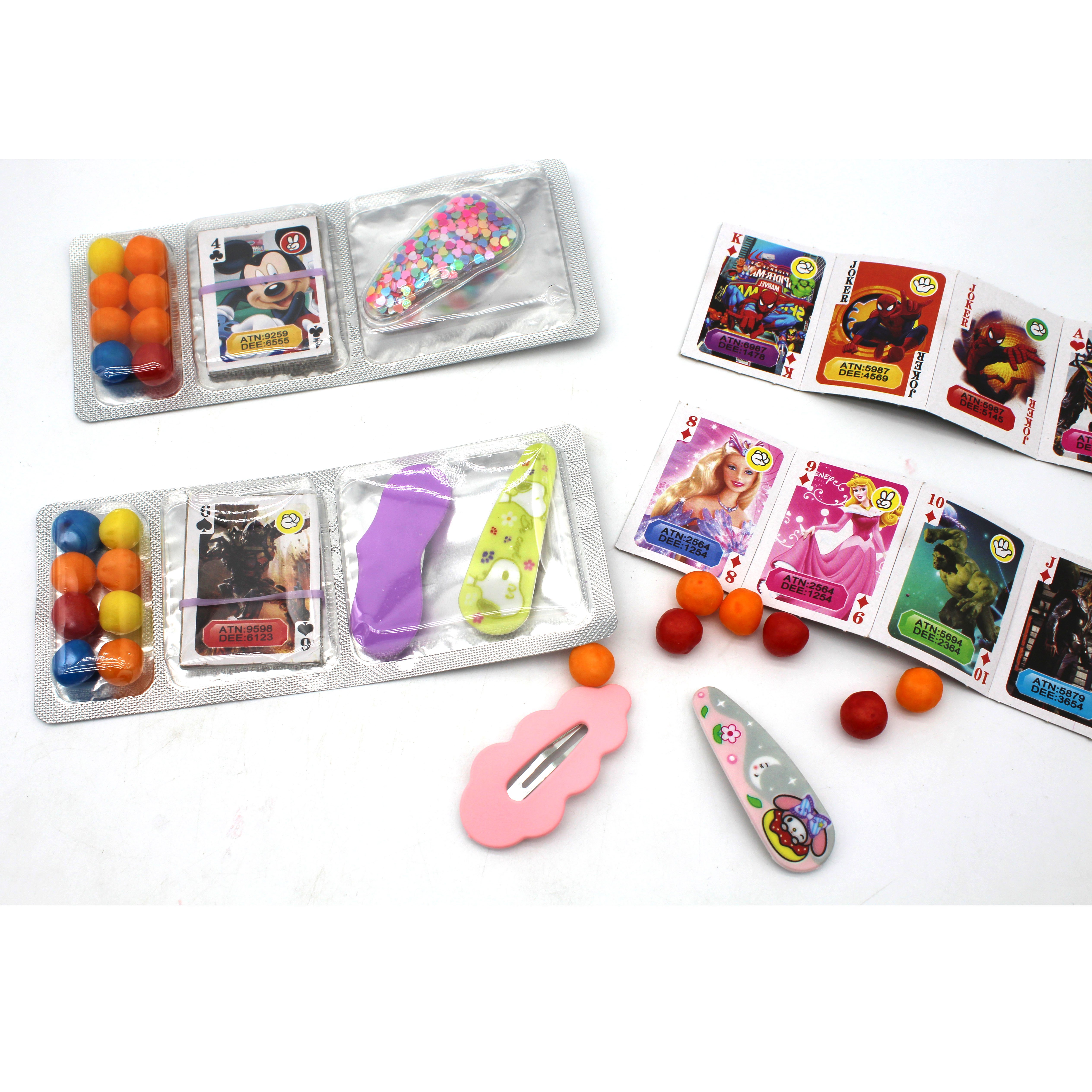 Factory Direct Funny Toy candy halal sweet puffed candy with playing cards and funny toy