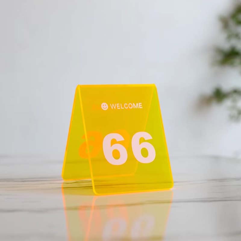 Mini Durable Acrylic Customized Signboard for Wedding Fashion Design Signboard Standing Seating Card