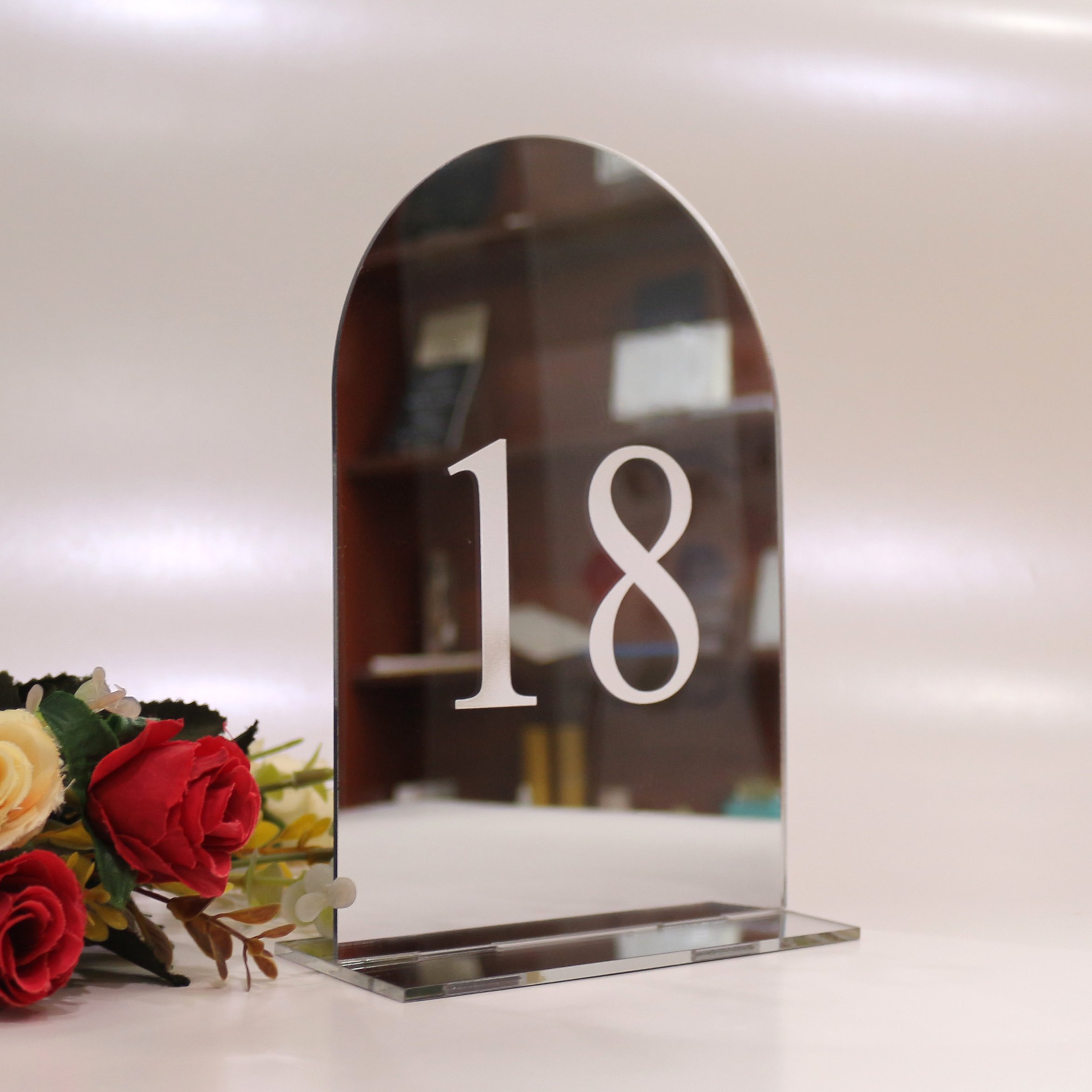 Wholesale Arch Engraved Different Numbers Acrylic Handmade Place Cards Custom Acrylic Wedding Table Card