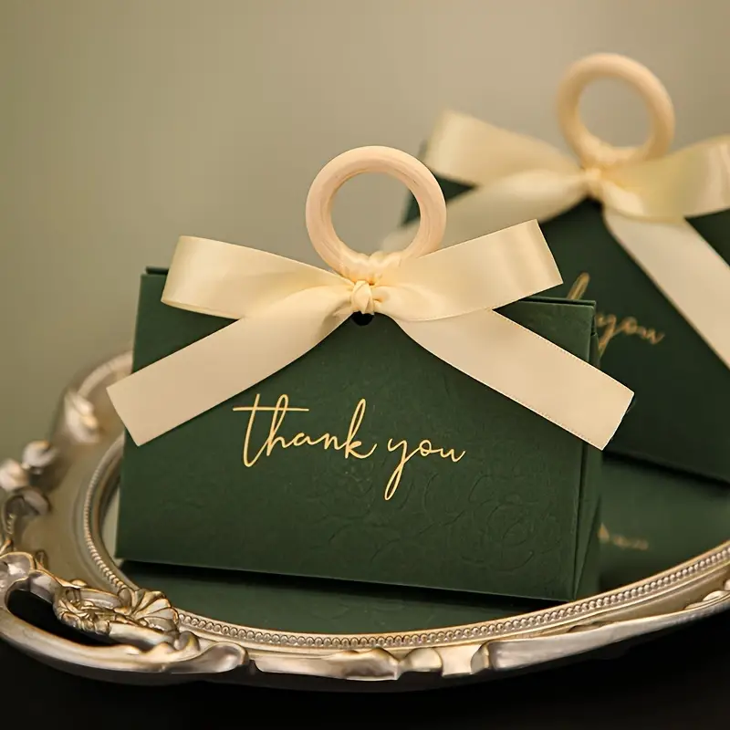 Wholesale celebration bride wedding favor place cards paper sugared almonds assorted small paper candy gift packaging boxes