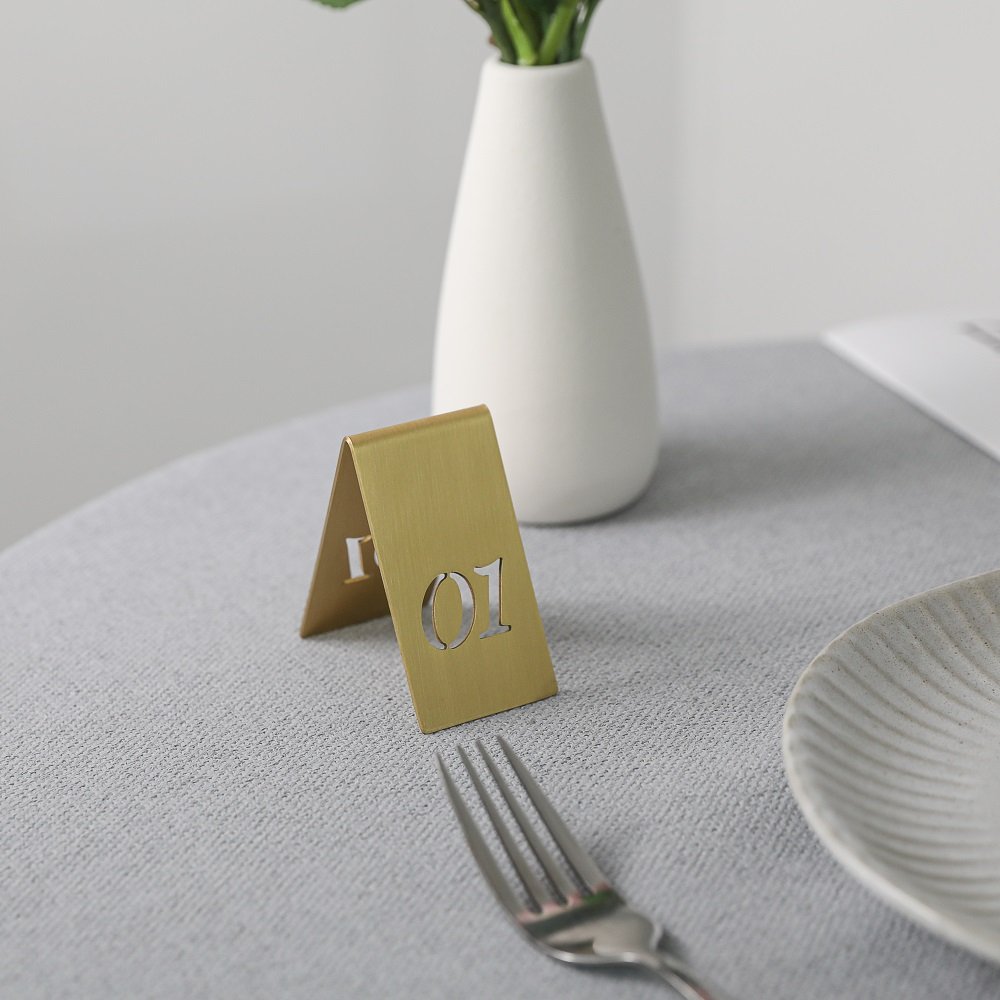 Maxery Place Cards, Solid Brass Cutout Table Number Triangle Upscale Sign Plate, 4*6.5cm Wedding Restaurant Bars Cafe Hotel Sign