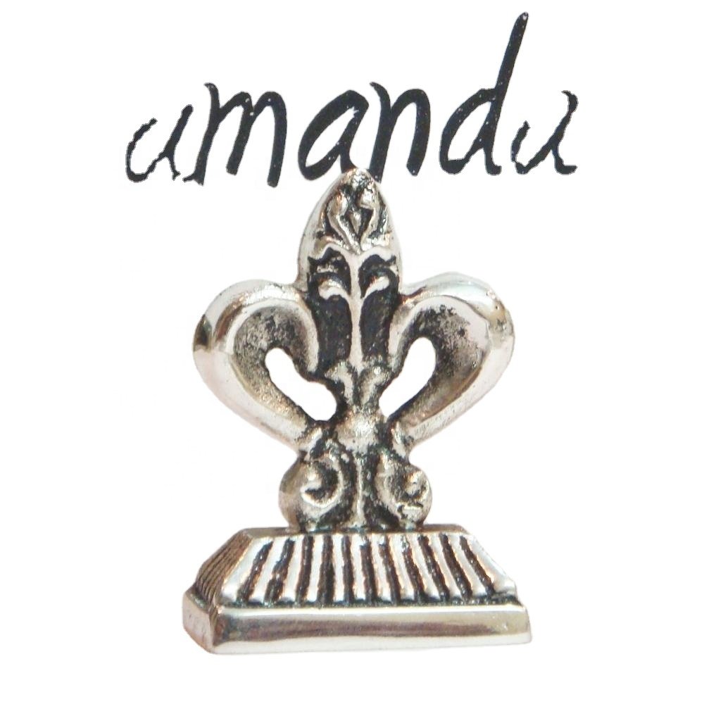 Brass Metal Place Card Holder in Silver color Wedding Favor Place Card Holder Gifts and Wedding Decoration