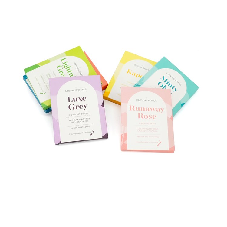 Wholesale Eco-friendly Candy Snack Cardboard Carton Box Ivory Card for Christmas gift Cosmetic Products