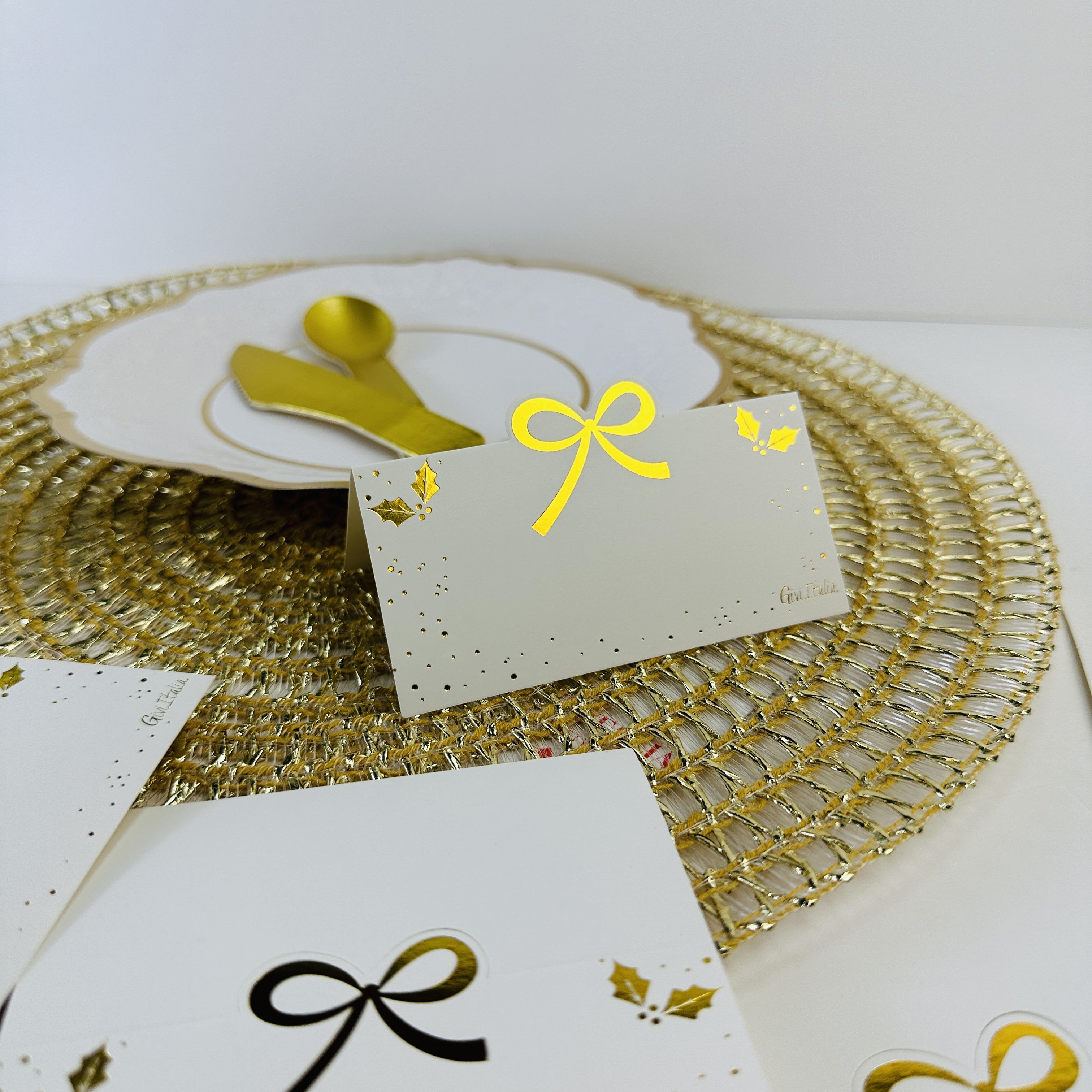 Classic Design 8 pcs Gold Knot Paper Place Cards Table Setting Folded Tent Cards for Wedding Baby Shower Christmas Party Decor