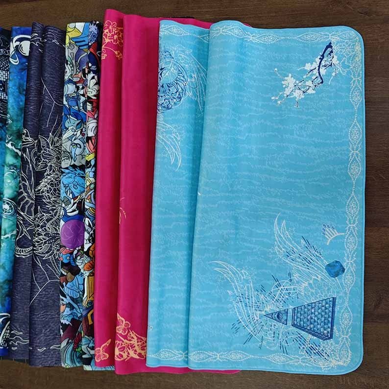 Ultra Soft Customized Double-Sided One Piece Card Game Mats Table Place Mats for Wedding Home for Tarot Card Games