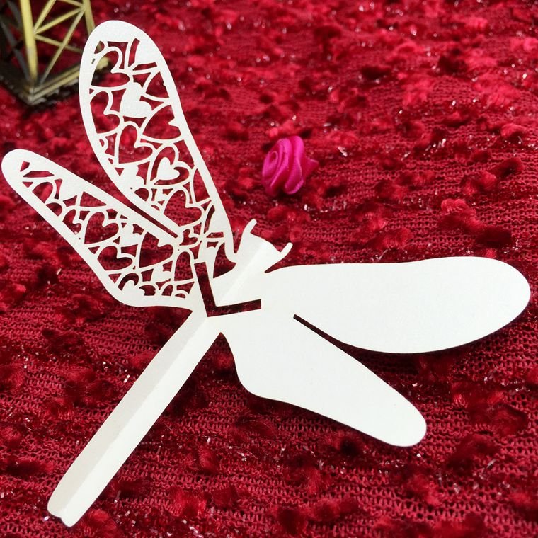 White color dragonfly shape laser cut pearl paper wine cup escort card Place Name Cards for wedding favor party decoration