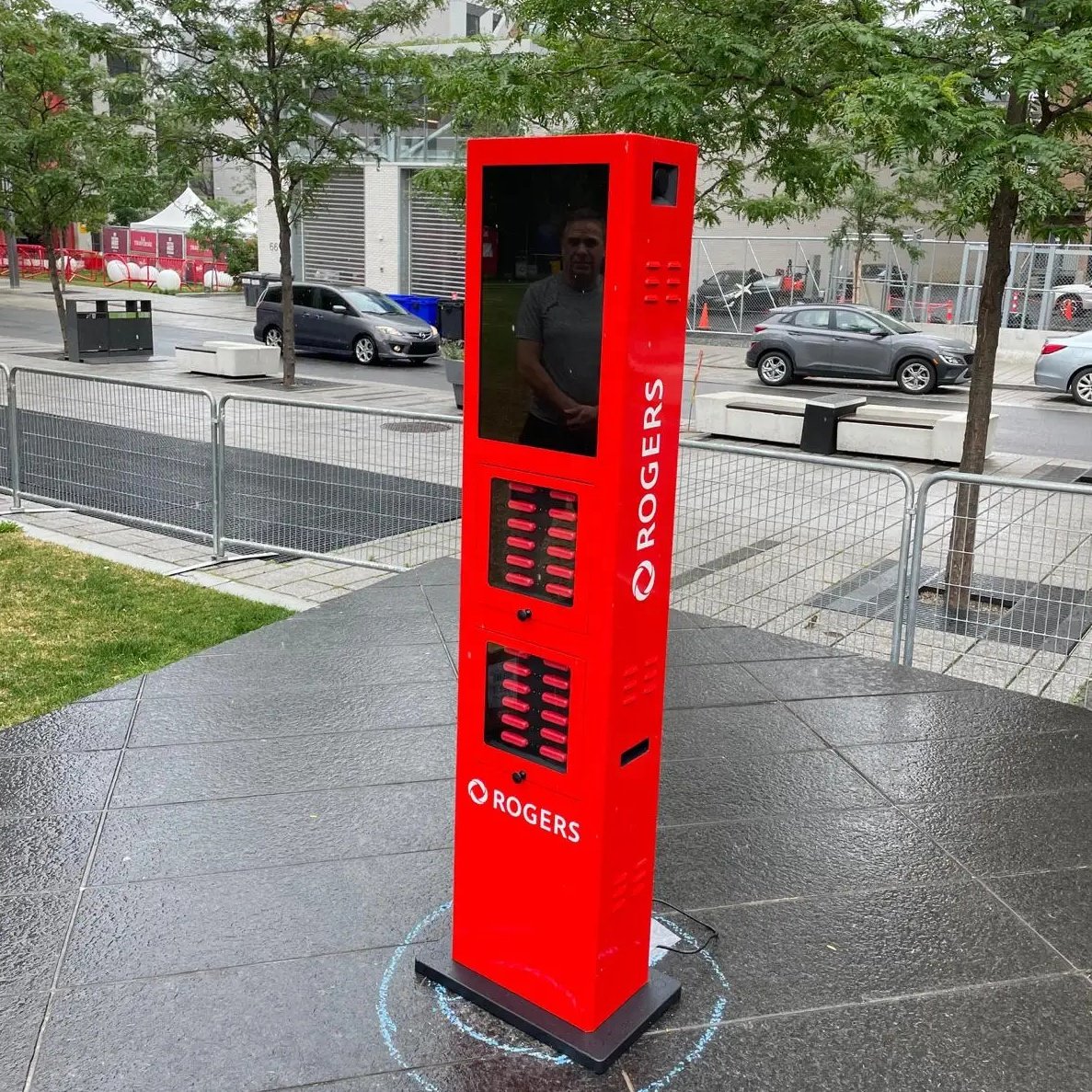 2024 New Products Public Place Mobile Phone Charger Sharing Power Bank Station Rental