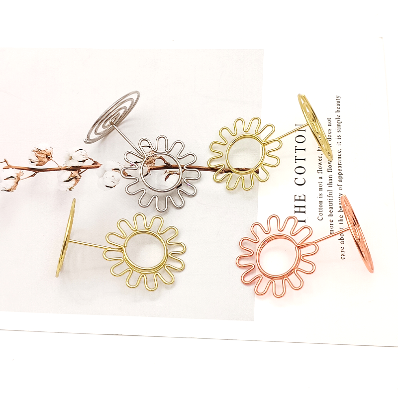 Sunflower Shape Metal Wire Table Place Card Holder Photo Picture Clip Memo Holders for Wedding Party Stationery Decor