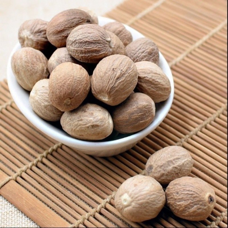 Wholesale Top Quality Herbs Dry Nutmeg Single Spices Nutmeg From China