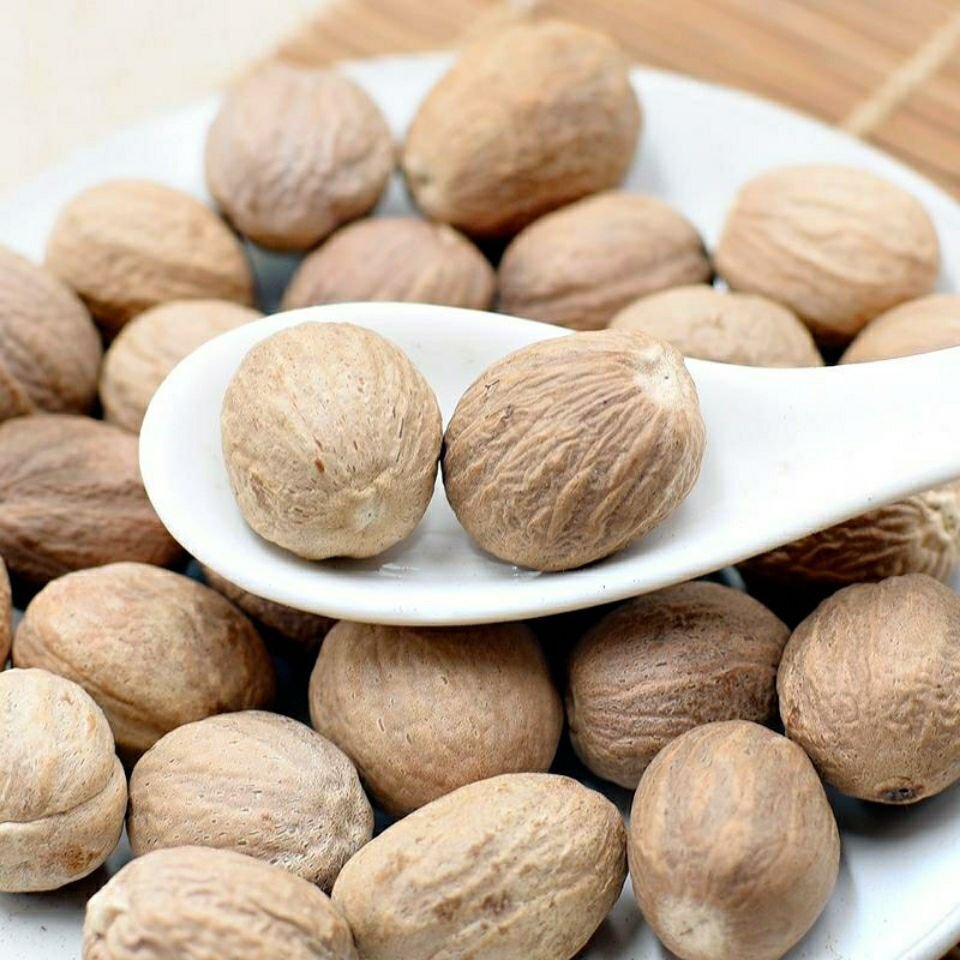 Wholesale Top Quality Herbs Dry Nutmeg Single Spices Nutmeg From China